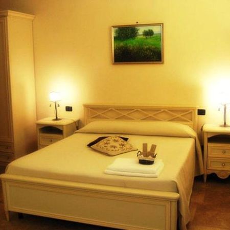 ナポリ B＆B ラ ディモーラ ディ ネットゥーノ Bed & Breakfast エクステリア 写真