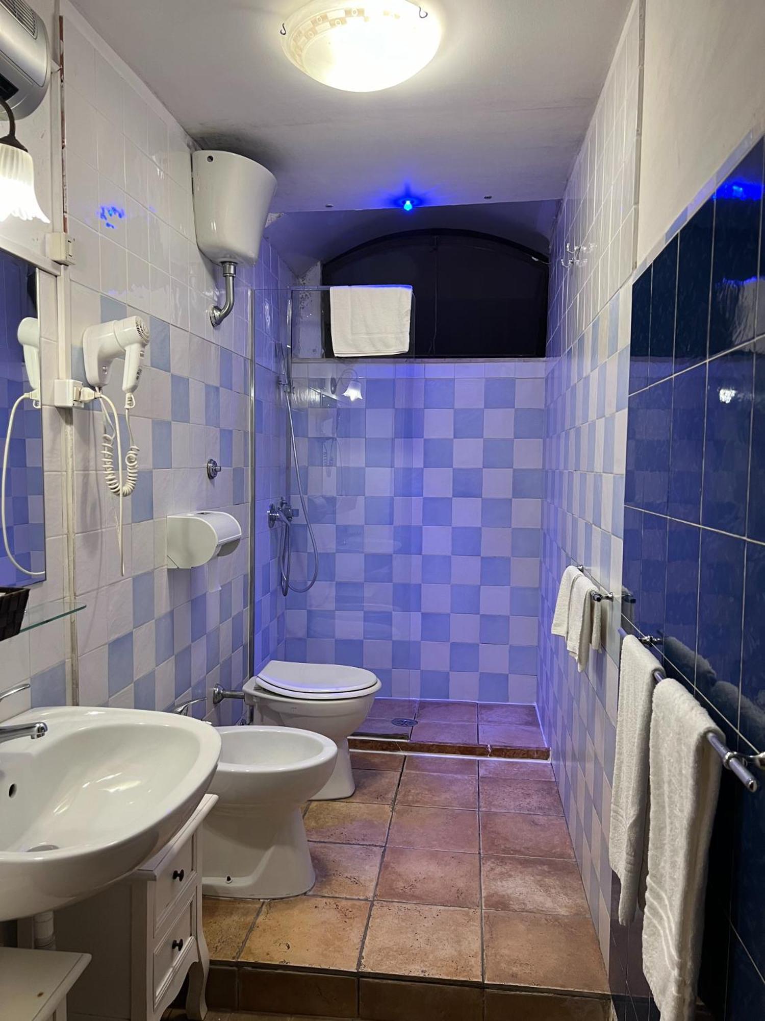 ナポリ B＆B ラ ディモーラ ディ ネットゥーノ Bed & Breakfast エクステリア 写真